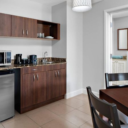 Courtyard By Marriott Bridgetown, Barbados Ξενοδοχείο Εξωτερικό φωτογραφία