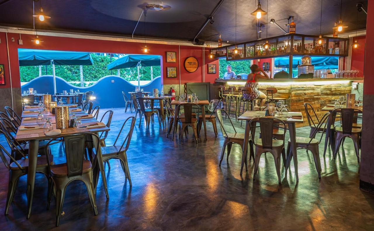Courtyard By Marriott Bridgetown, Barbados Ξενοδοχείο Εξωτερικό φωτογραφία