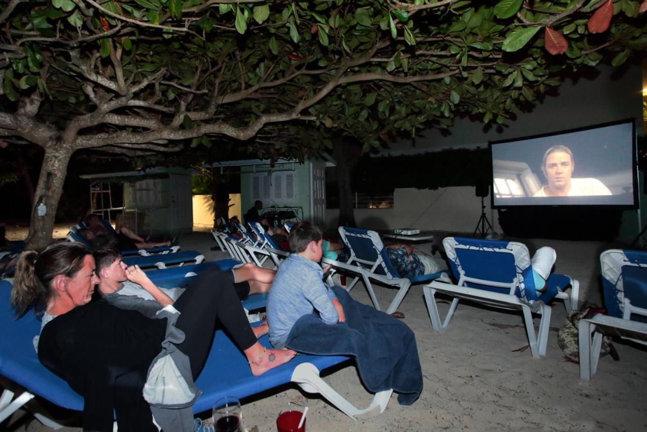 Courtyard By Marriott Bridgetown, Barbados Ξενοδοχείο Εξωτερικό φωτογραφία