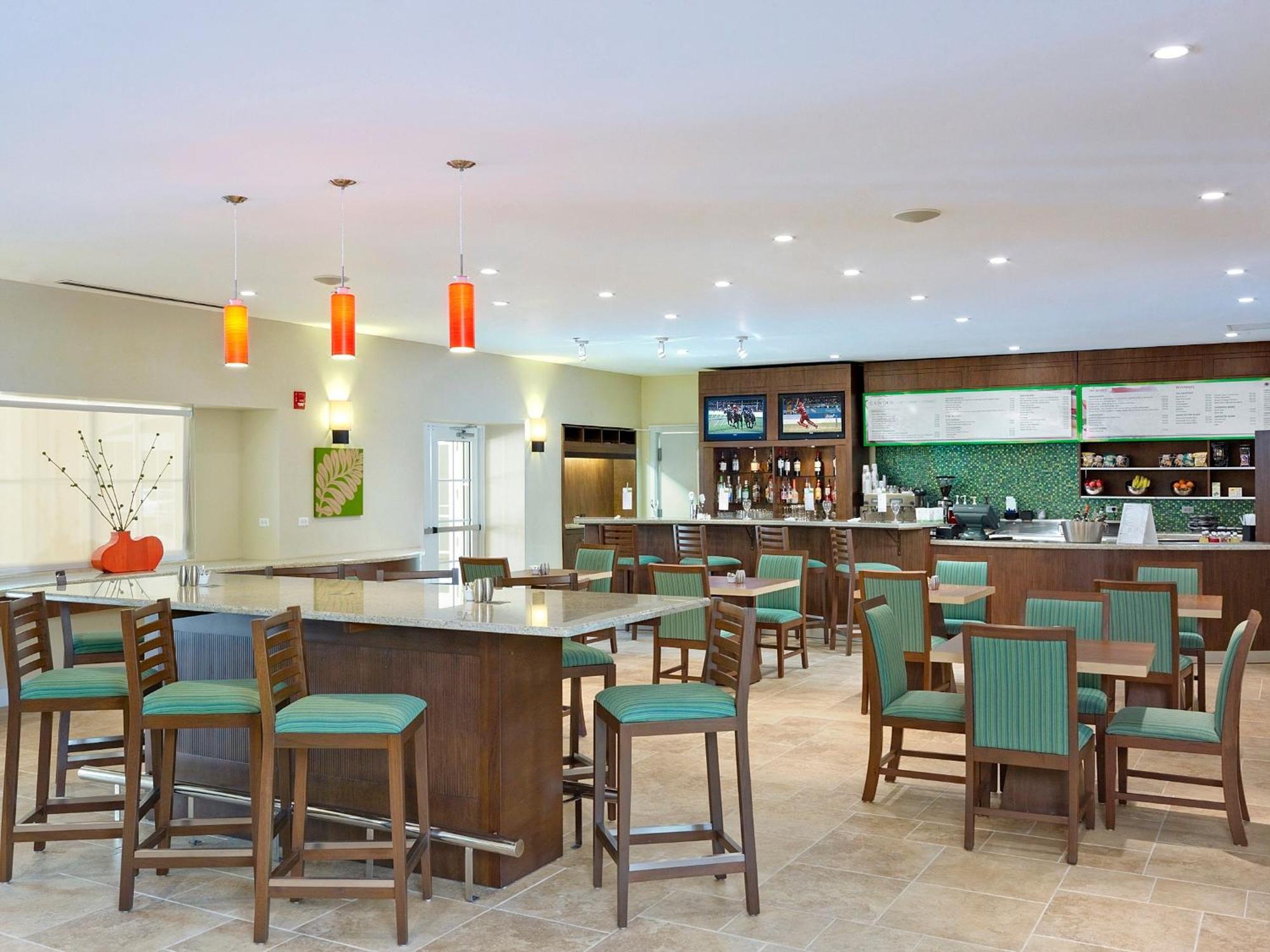 Courtyard By Marriott Bridgetown, Barbados Ξενοδοχείο Εστιατόριο φωτογραφία