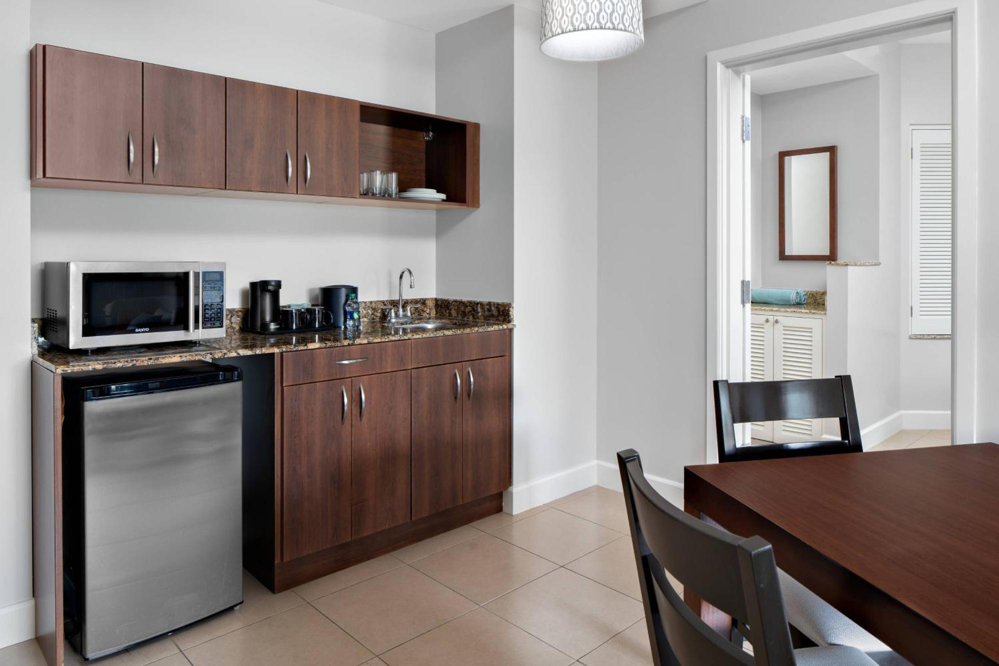 Courtyard By Marriott Bridgetown, Barbados Ξενοδοχείο Εξωτερικό φωτογραφία