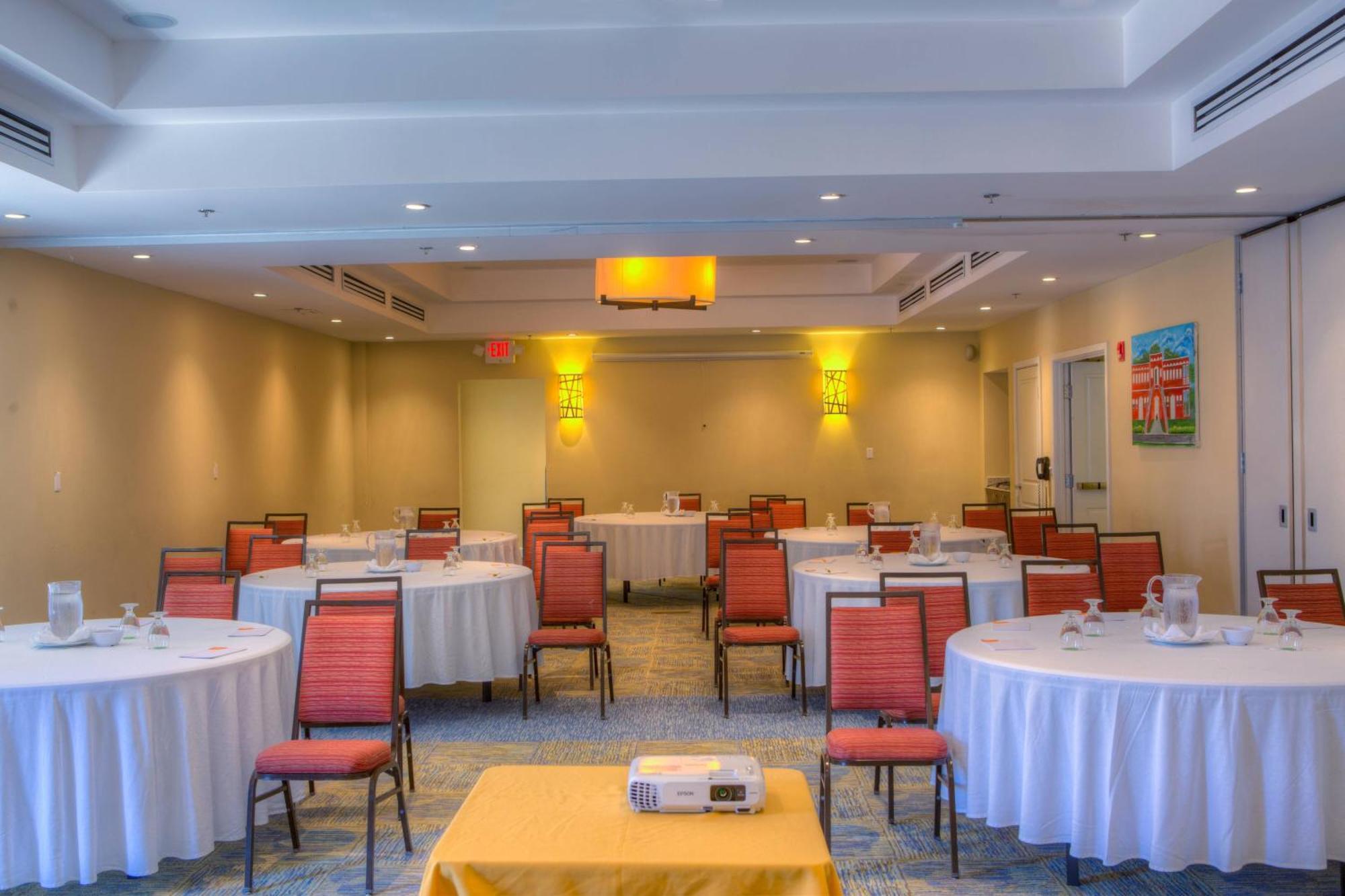 Courtyard By Marriott Bridgetown, Barbados Ξενοδοχείο Εξωτερικό φωτογραφία