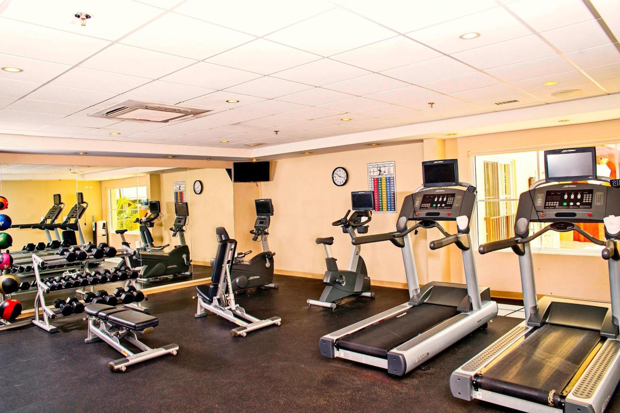 Courtyard By Marriott Bridgetown, Barbados Ξενοδοχείο Εξωτερικό φωτογραφία
