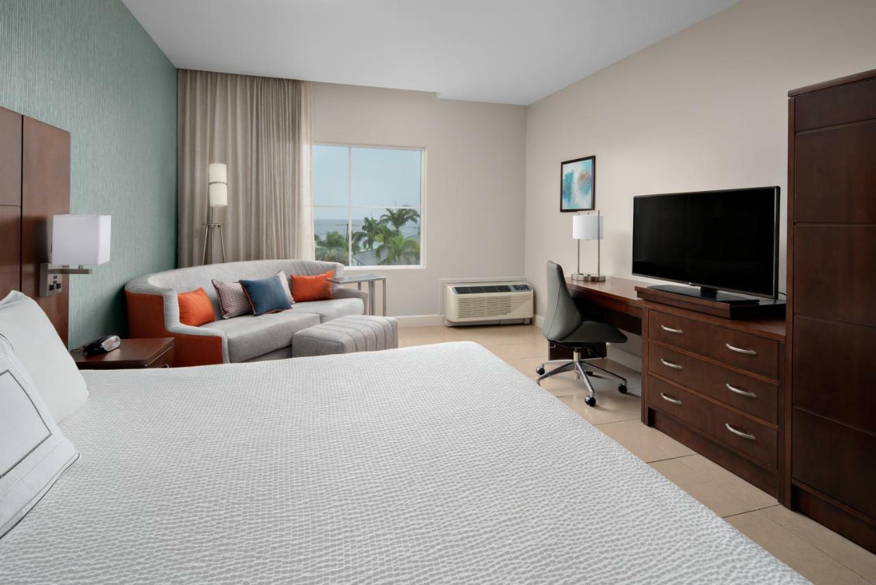 Courtyard By Marriott Bridgetown, Barbados Ξενοδοχείο Εξωτερικό φωτογραφία